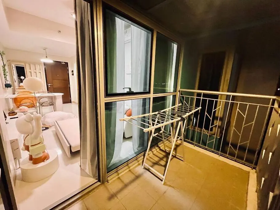 Apartment Thompson Suites - 2-Beds Near Okada, Bayshore 2 Manila