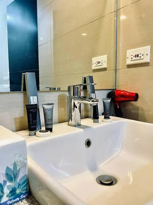 Thompson Suites - 2-Beds Near Okada, Bayshore 2 Manila Philippines