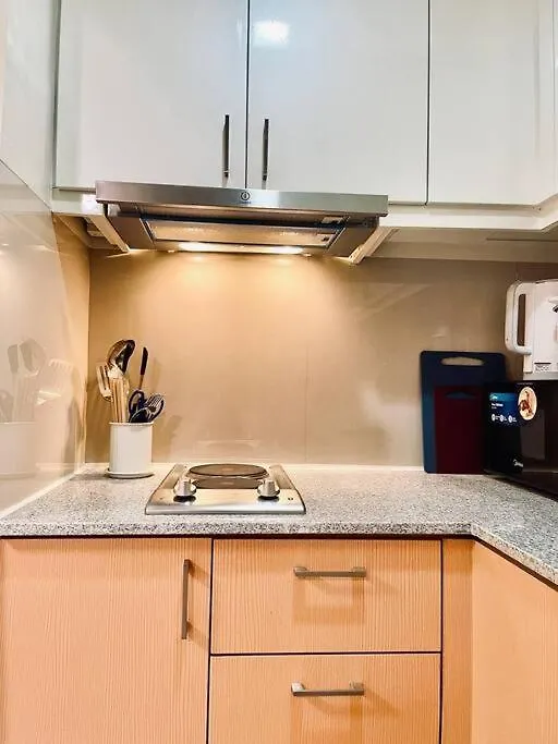 Thompson Suites - 2-Beds Near Okada, Bayshore 2 Manila Apartment